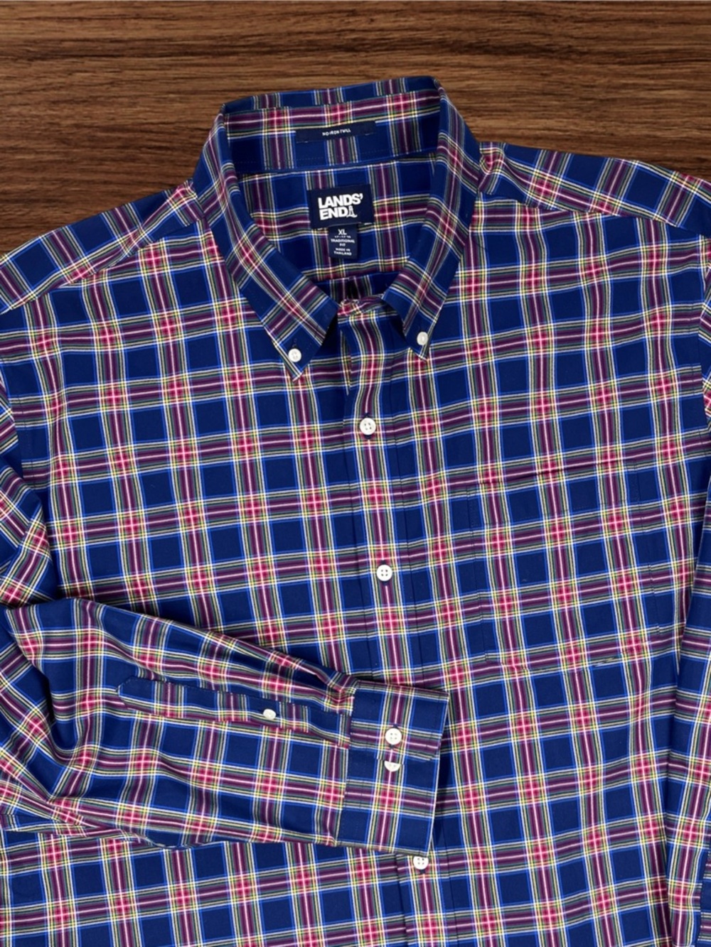 Lands’ End Traditional Fit No Iron Twill - Men’s Plaid Dress Shirt. Size XL